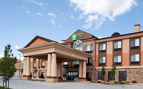 Holiday Inn Express Richfield Utah